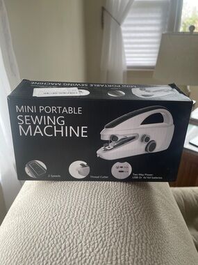 Source Unknown Black and White Mini Portable Sewing Machine